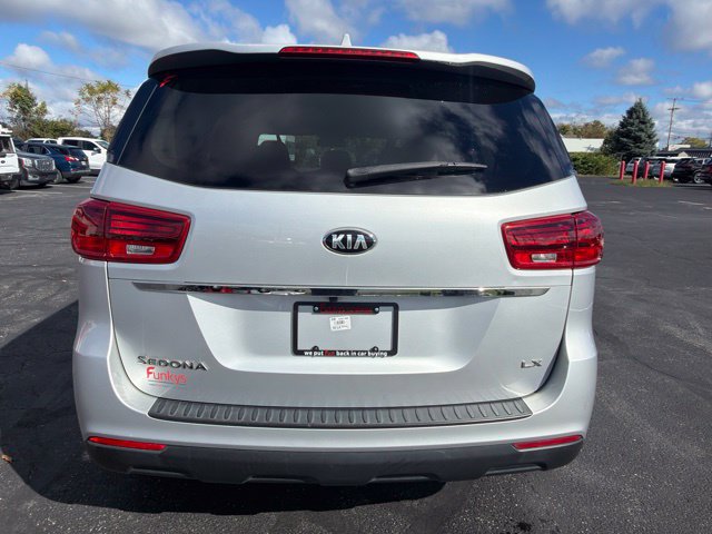 Used 2020 Kia Sedona LX FWD image 6