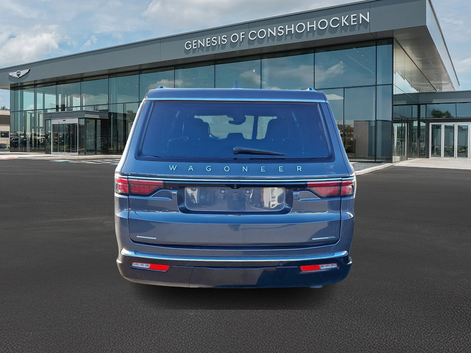 Used 2023 Jeep Wagoneer L Series II image 5