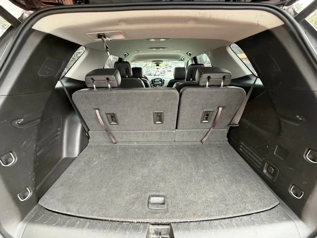 Used 2018 Chevrolet Traverse LT w/ LPO, 'HIT The Road' Package AWD/4WD image 20