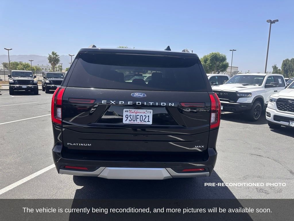 Used 2025 Ford Expedition Max Platinum AWD/4WD image 4