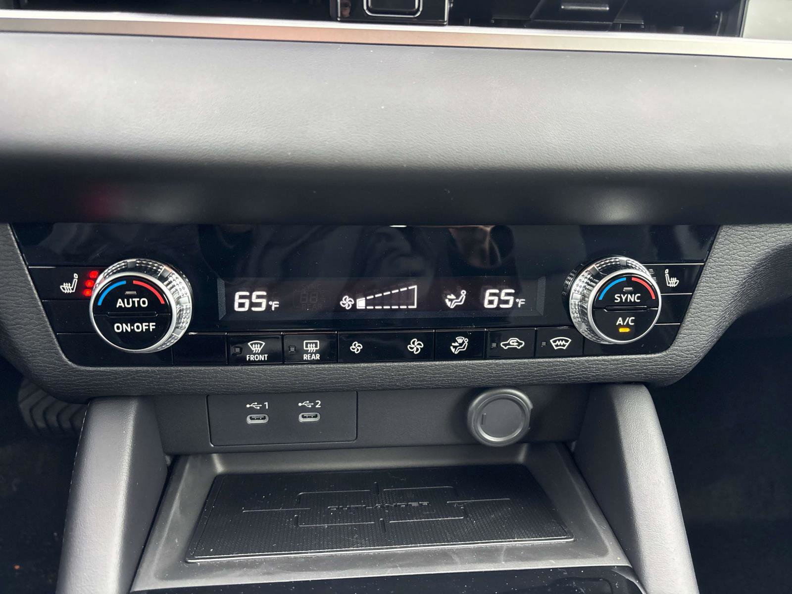 New 2026 Mitsubishi Outlander ES image 11