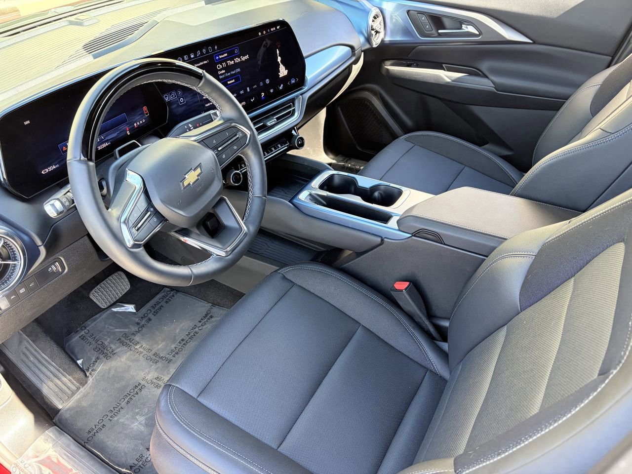 Used 2024 Chevrolet Equinox EV LT w/ Active Safety Package 3 image 23