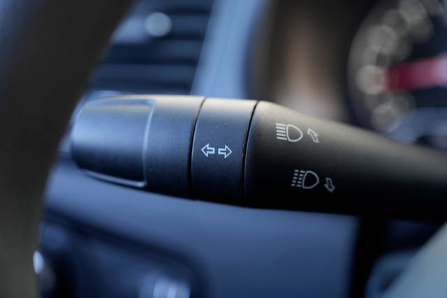 Used 2023 Jeep Renegade Latitude image 43