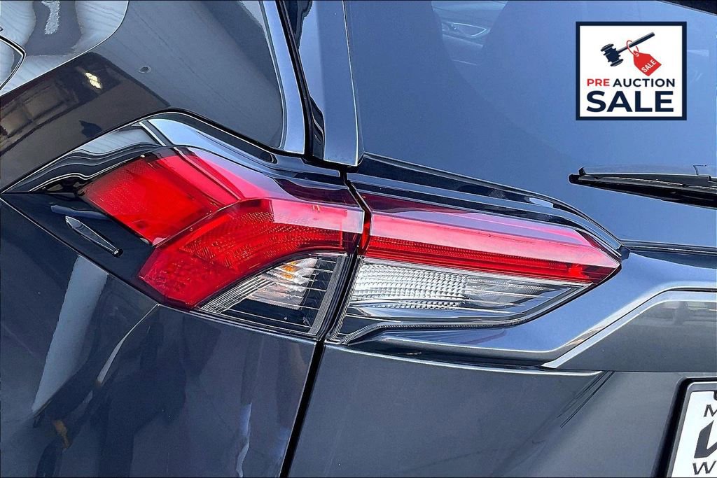 Used 2024 Toyota RAV4 XLE AWD/4WD image 29