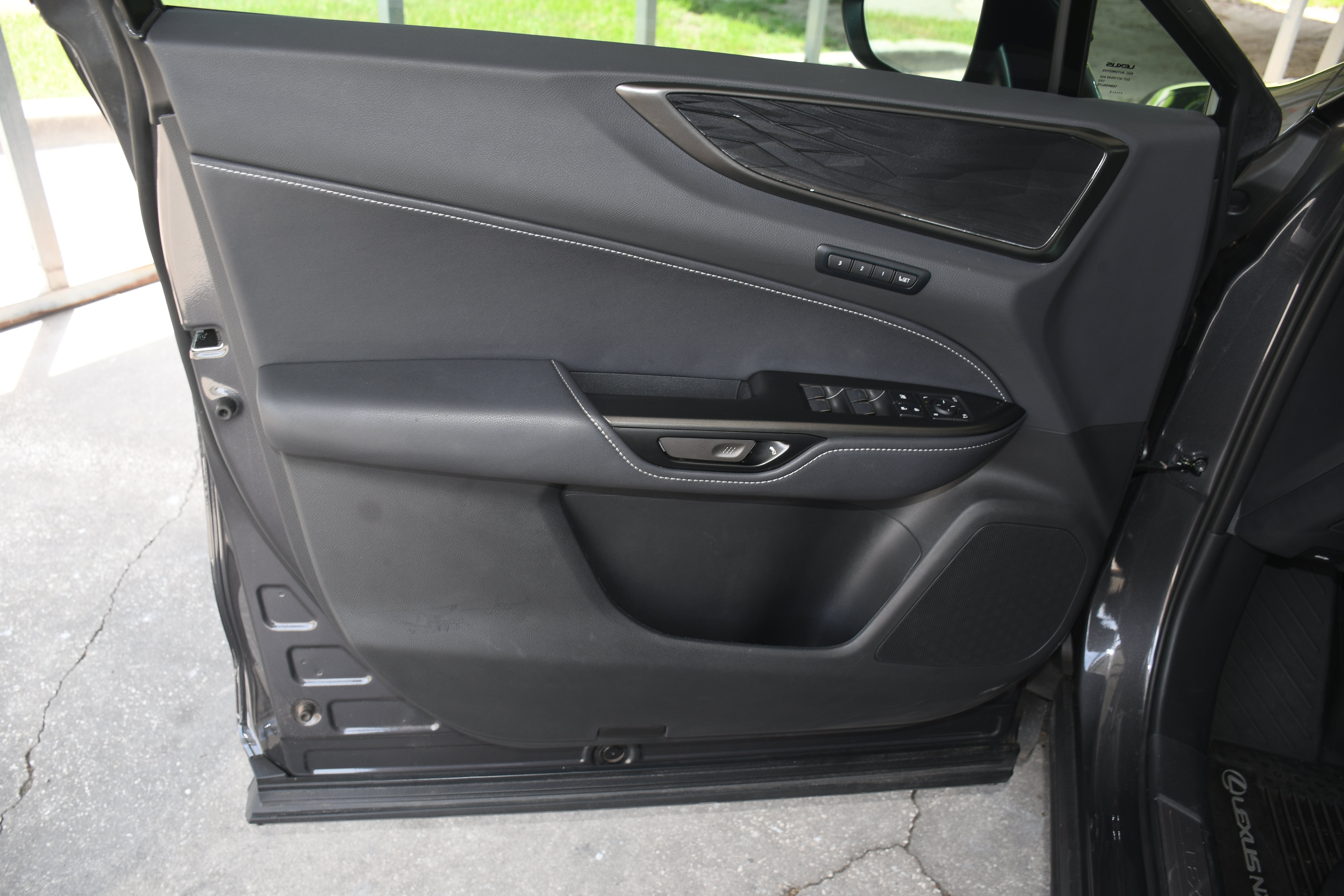 Used 2025 Lexus NX 250 FWD w/ Premium Package image 10