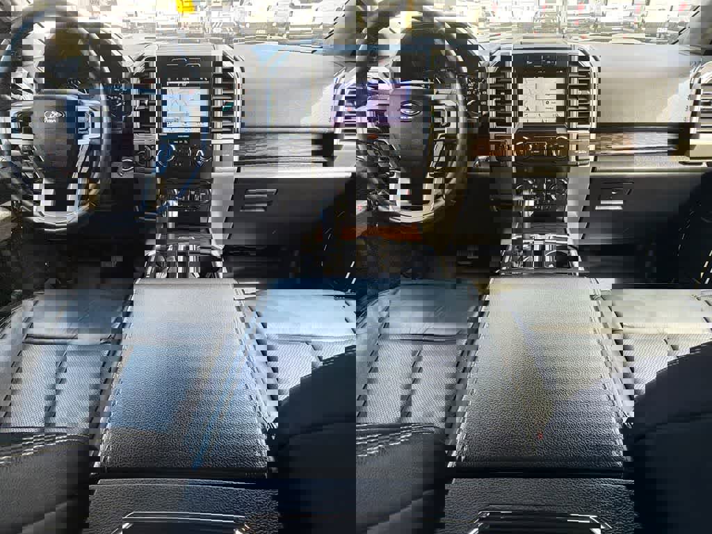 Used 2019 Ford F150 Lariat image 18