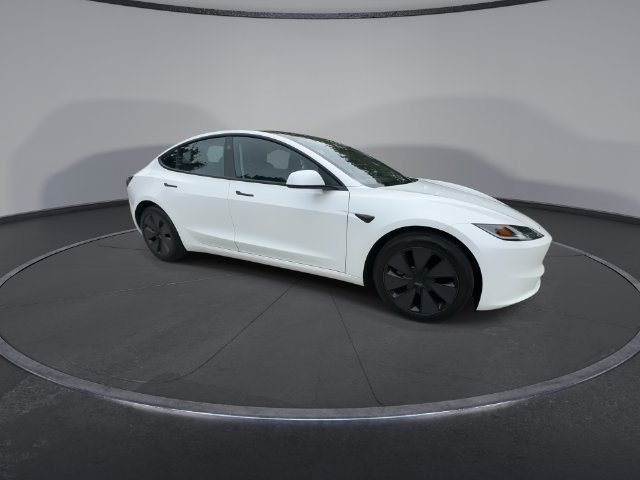 Used 2025 Tesla Model 3 Long Range RWD image 9