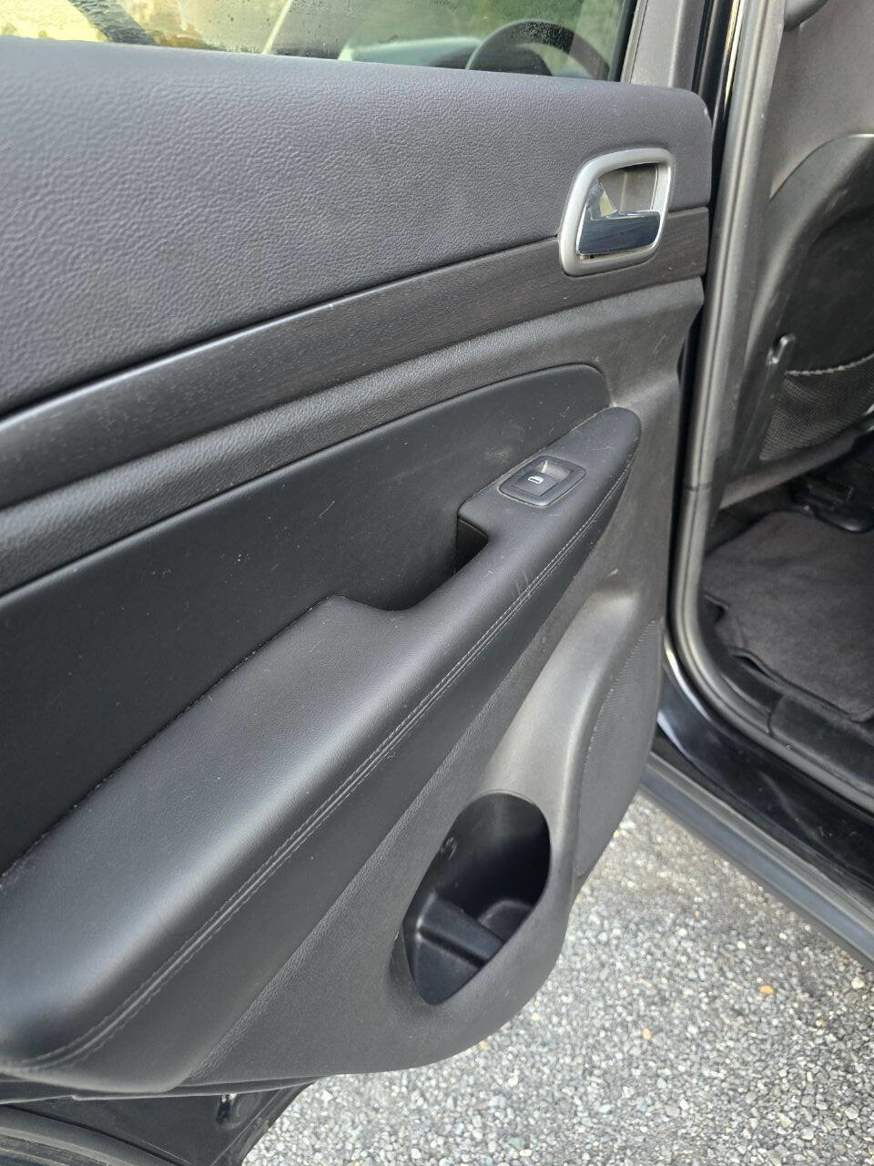 Used 2018 Jeep Grand Cherokee Laredo image 24