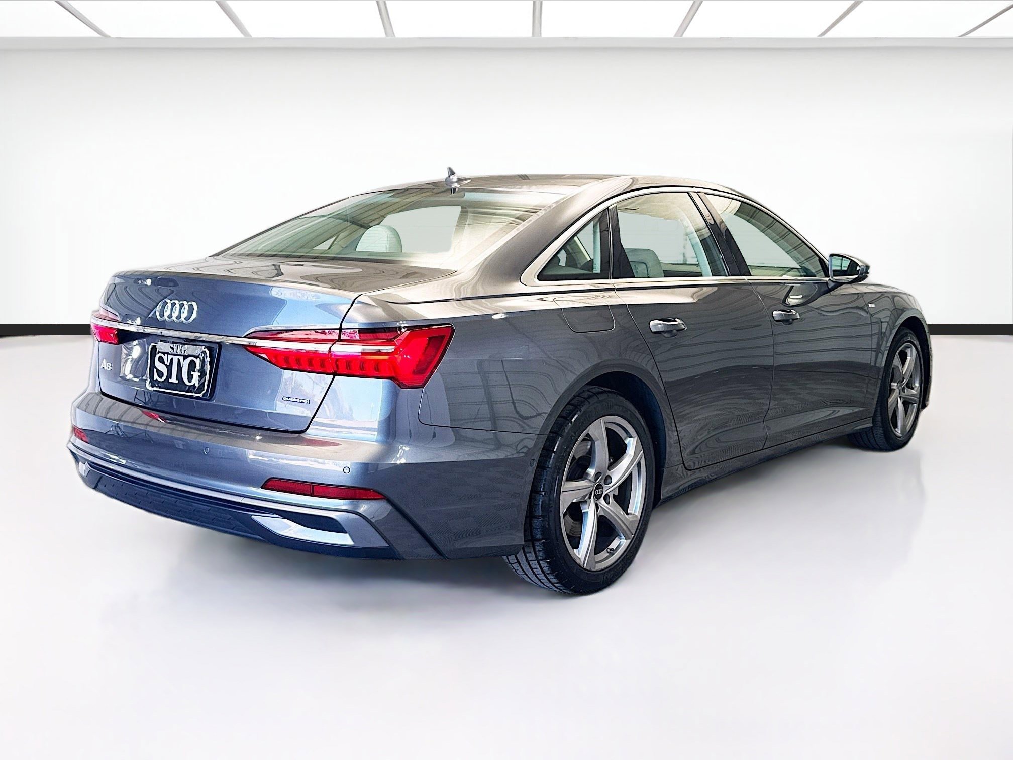 Used 2024 Audi A6 Premium Plus image 4
