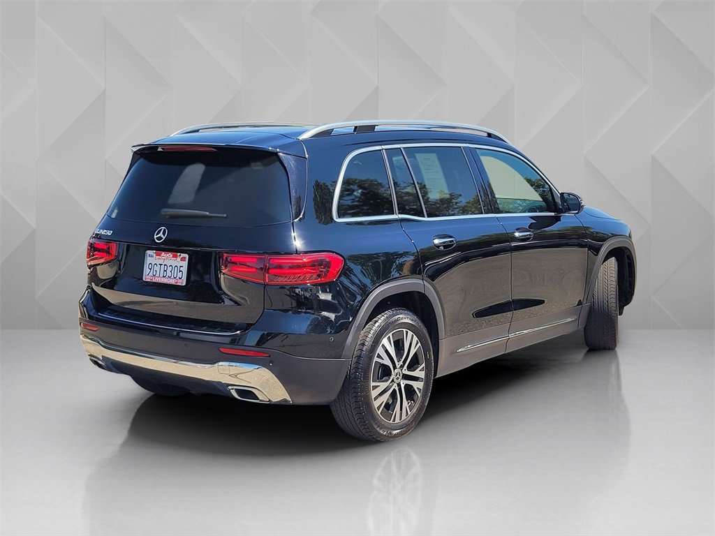 Used 2024 Mercedes-Benz GLB 250 image 4