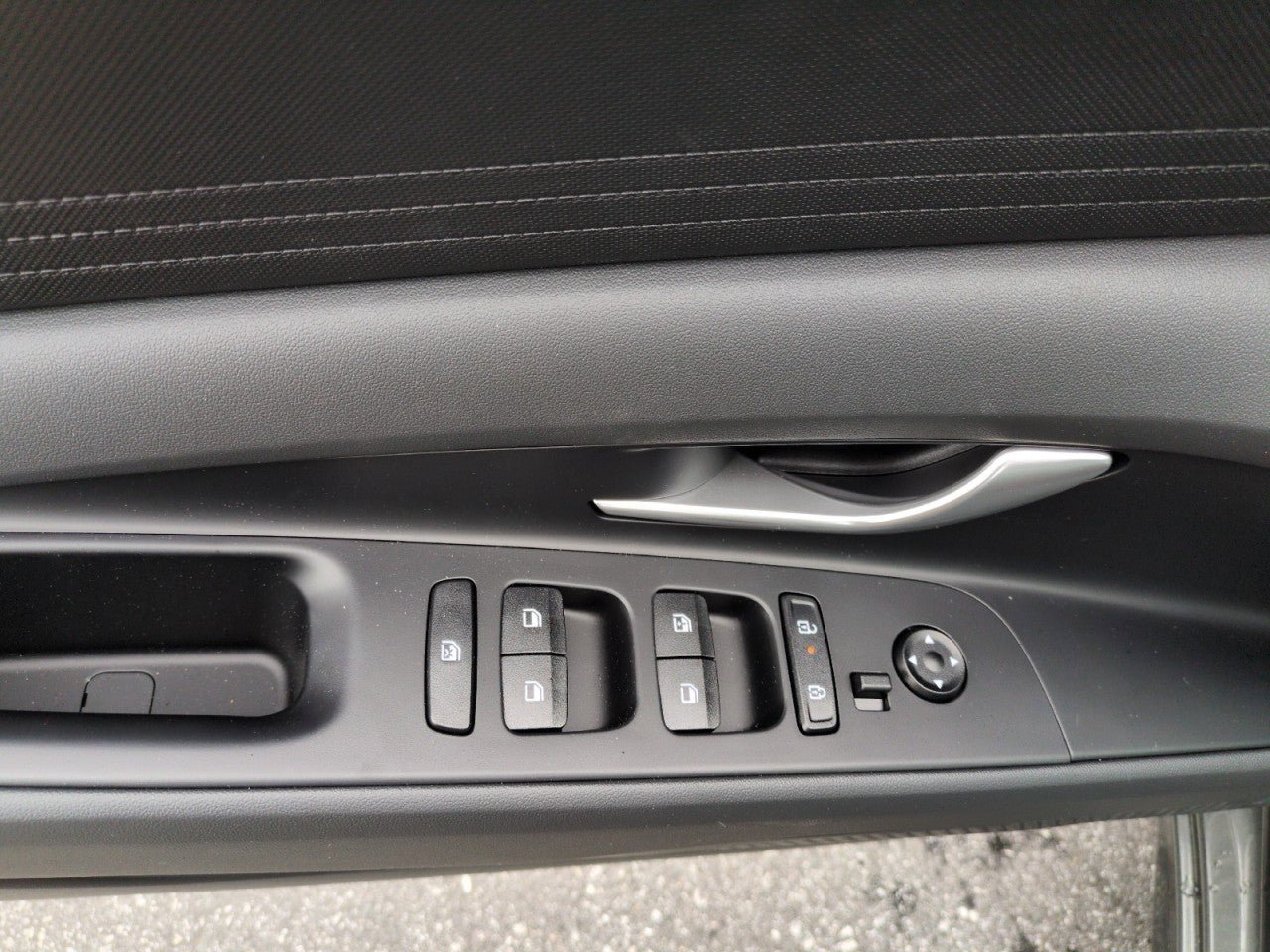 New 2026 Hyundai Elantra Hybrid FWD image 15