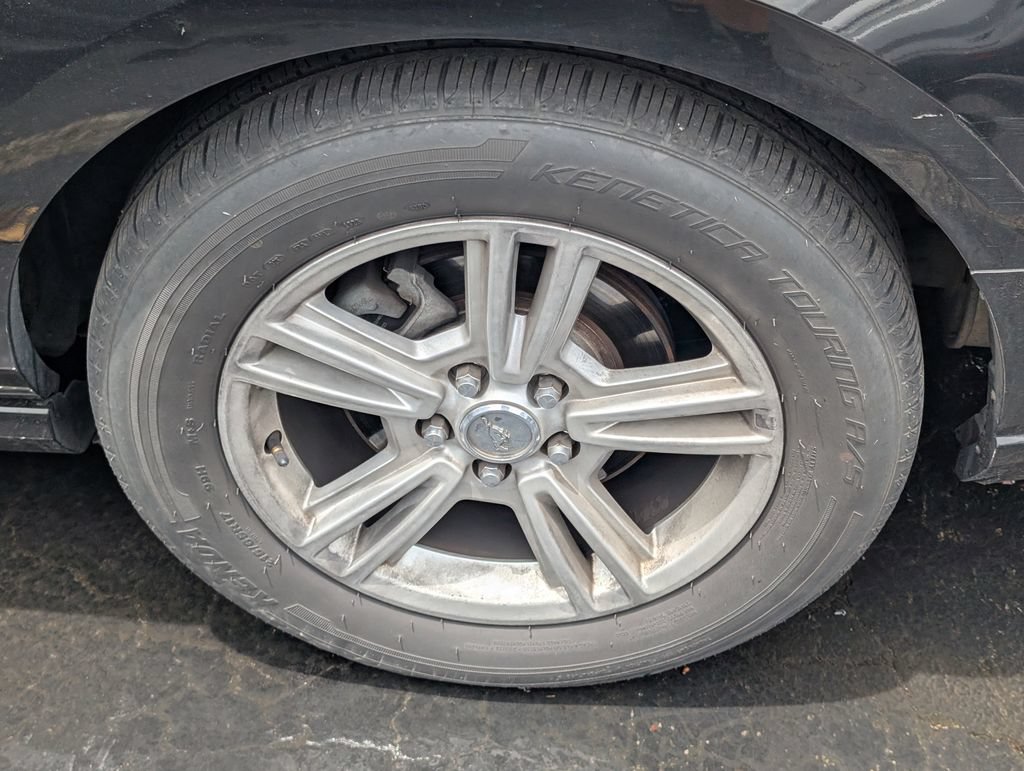 Used 2014 Ford Mustang Coupe RWD image 10