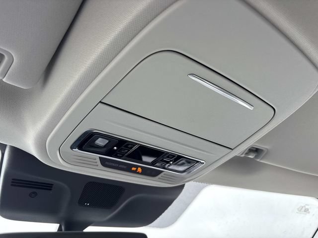 New 2026 Lincoln Navigator L Premier AWD/4WD image 31