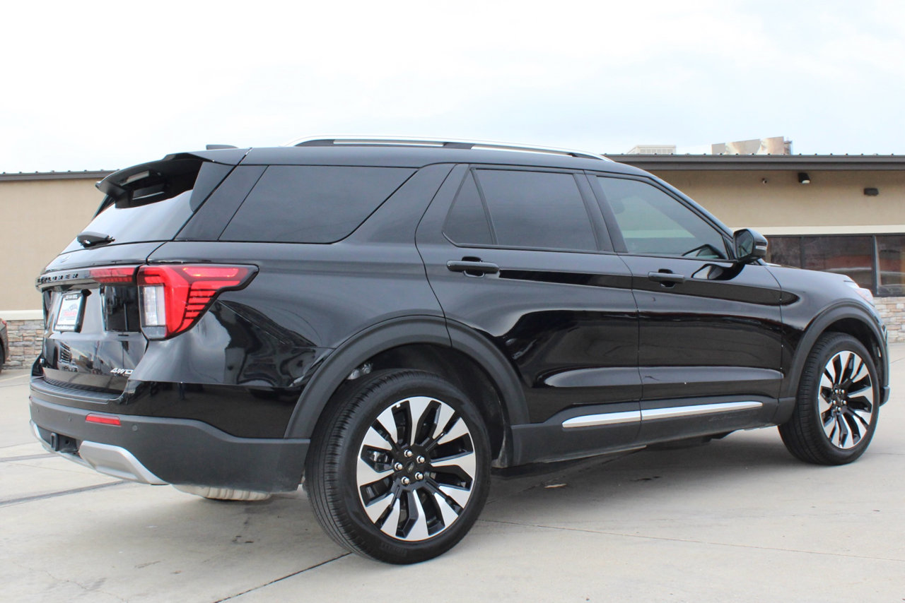 Used 2025 Ford Explorer Platinum w/ LUX Leather Package image 26