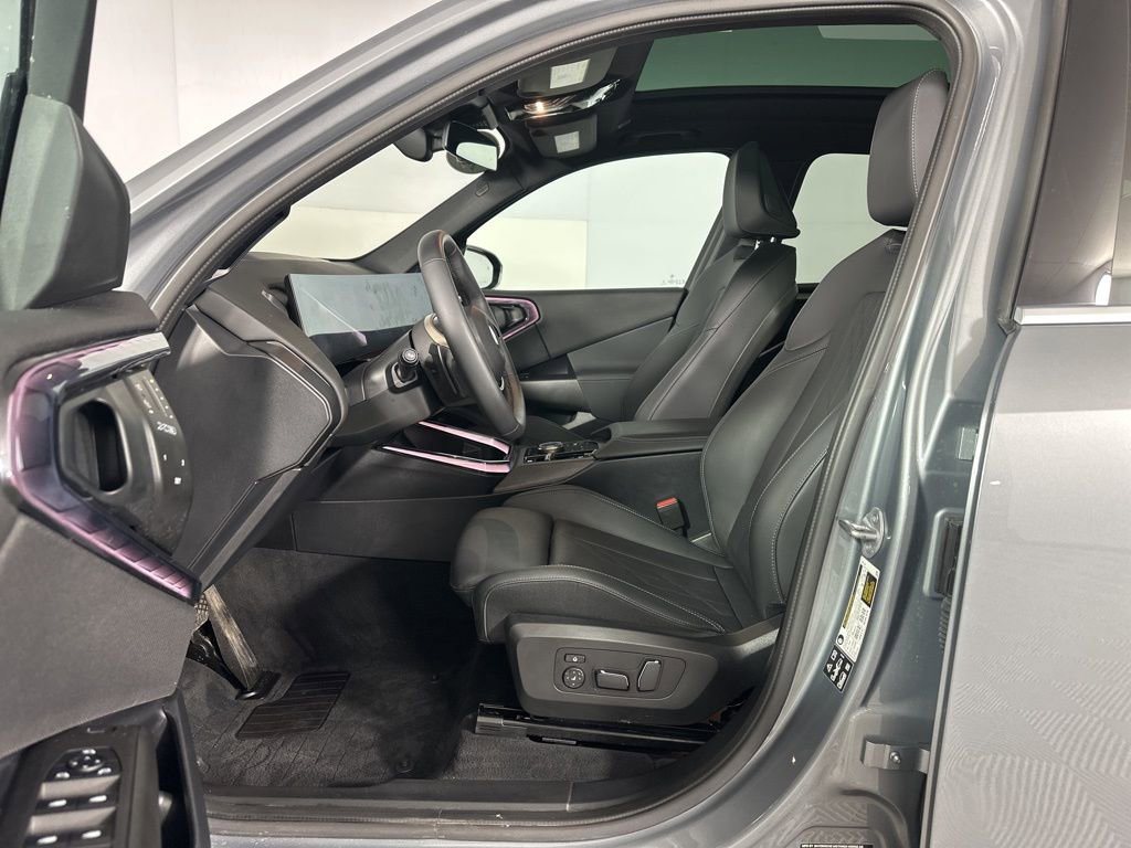 Used 2025 BMW X3 xDrive30i w/ Premium Package image 7