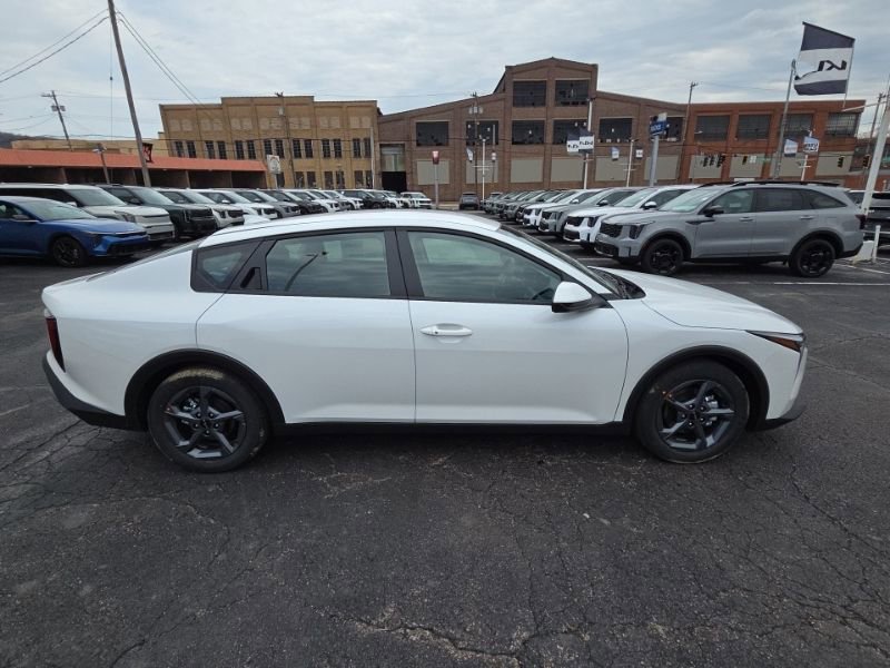 New 2026 Kia K4 LXS image 12