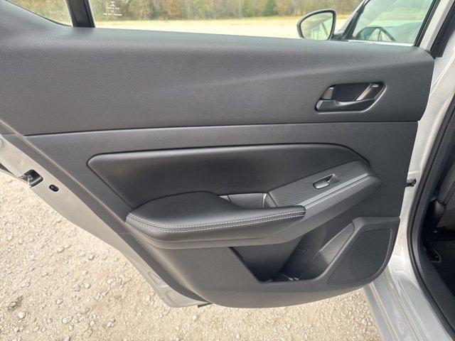 Used 2024 Nissan Altima 2.5 SV image 16