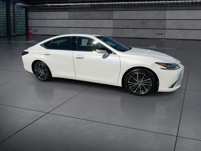 Certified 2023 Lexus ES 350 w/ Premium Package image 2