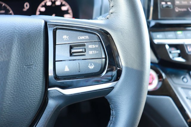 Certified 2025 Honda Odyssey Touring image 24