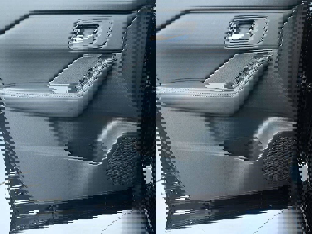 New 2026 Nissan Rogue SV image 10