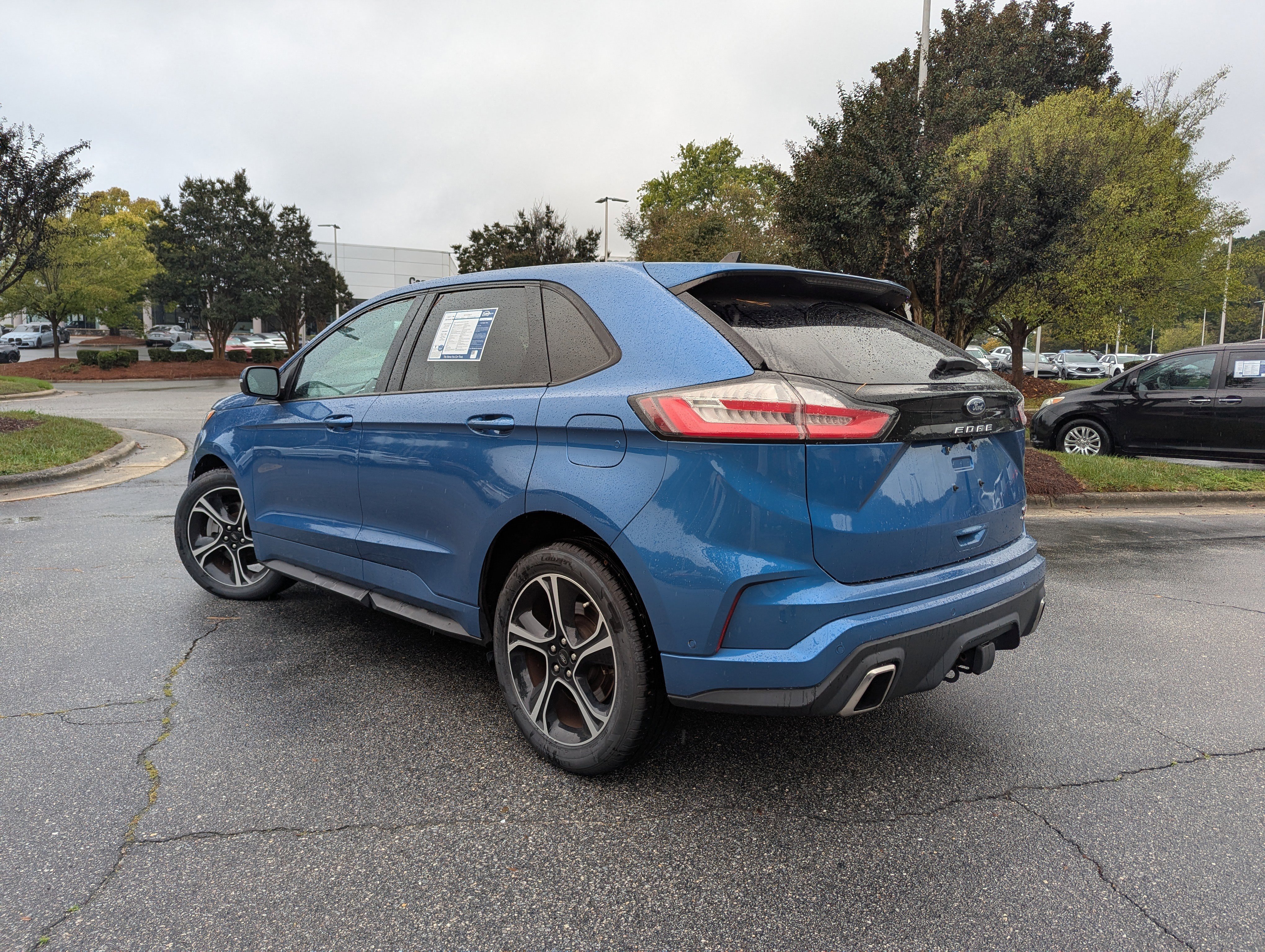 Used 2021 Ford Edge ST w/ Equipment Group 401A image 7
