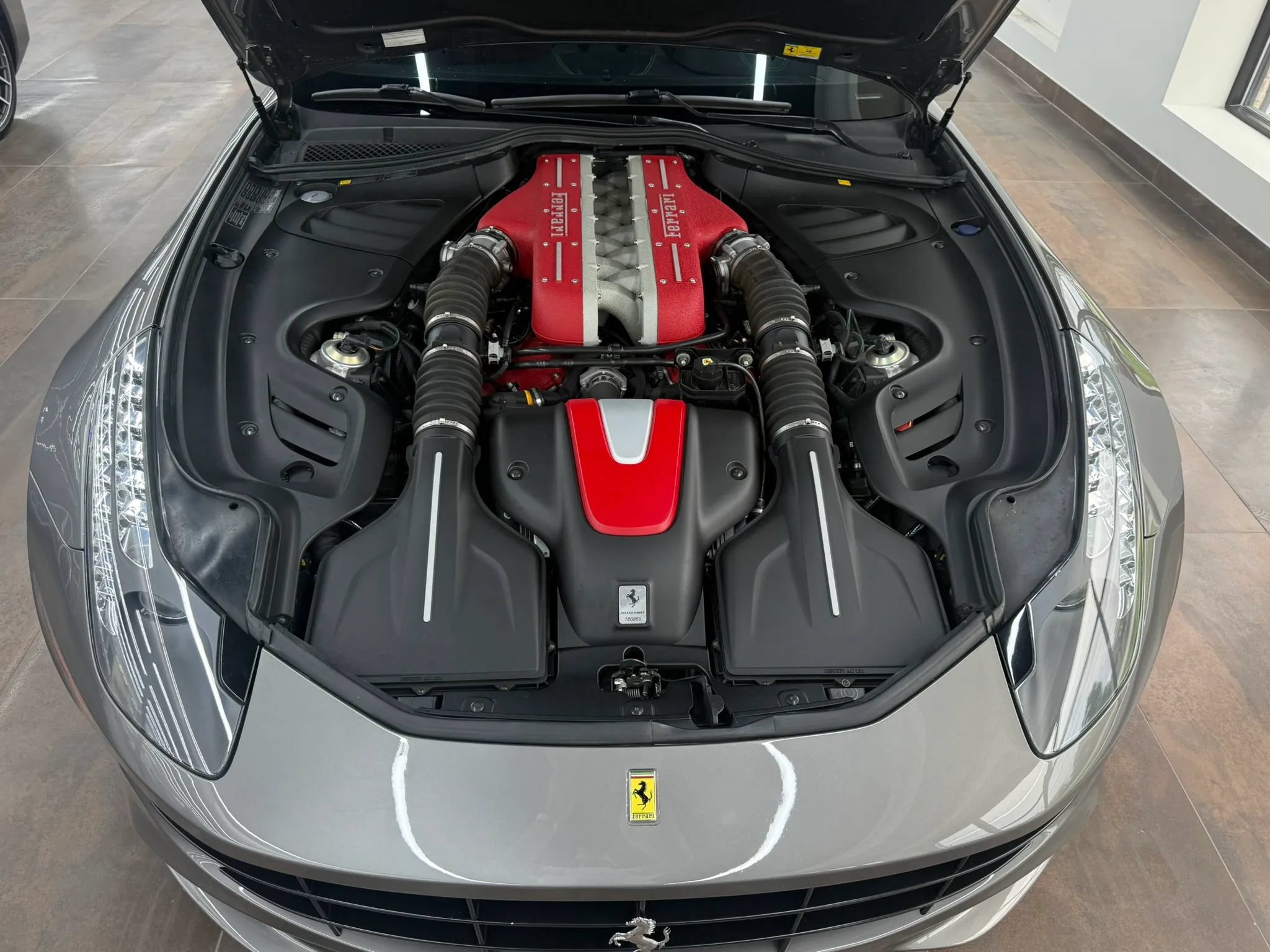 Used 2012 Ferrari FF AWD/4WD image 81