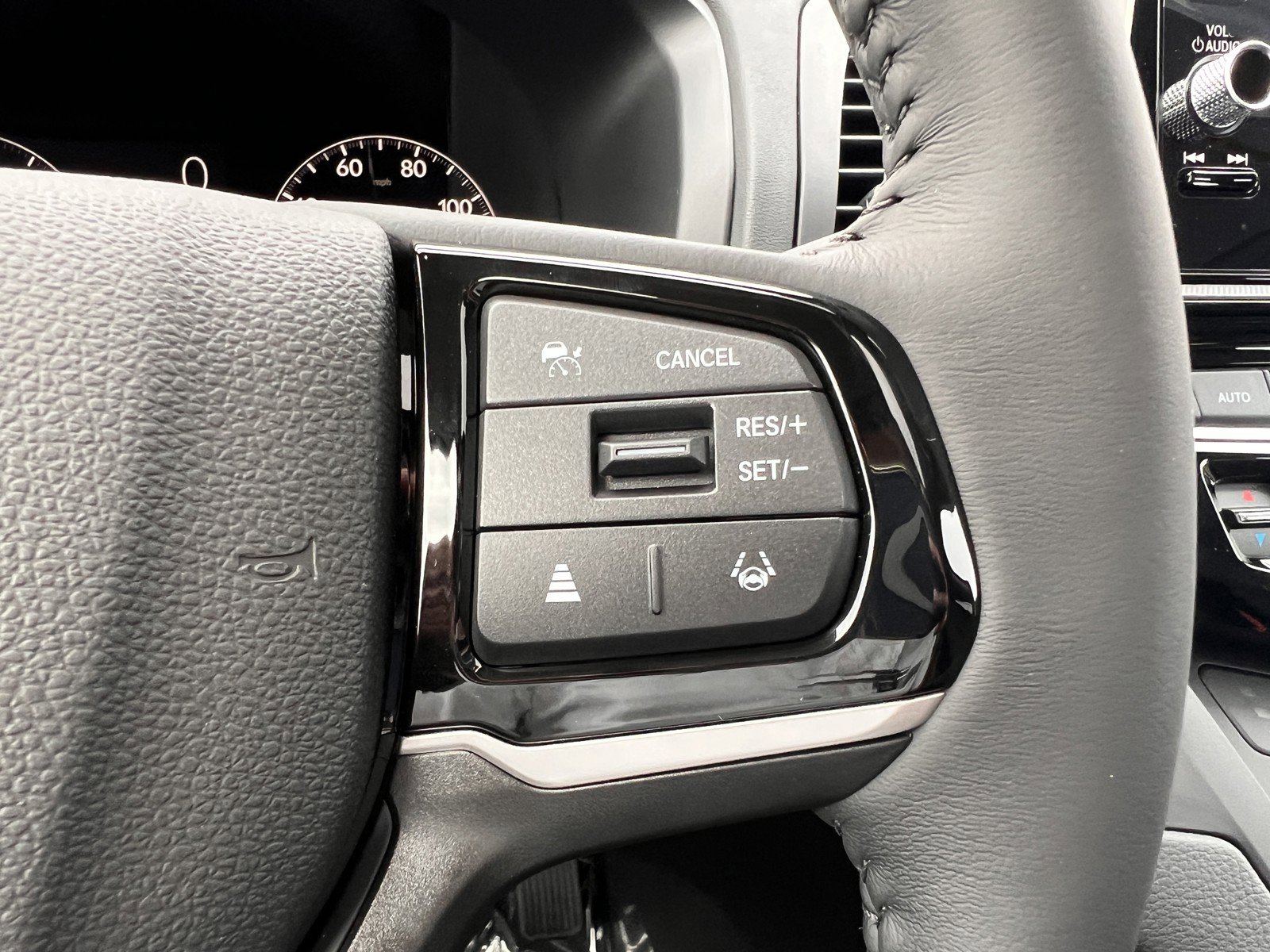 New 2026 Honda Odyssey EX-L image 38