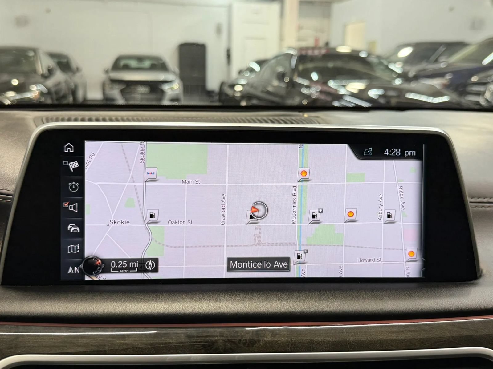 Used 2017 BMW 740i xDrive AWD/4WD image 34