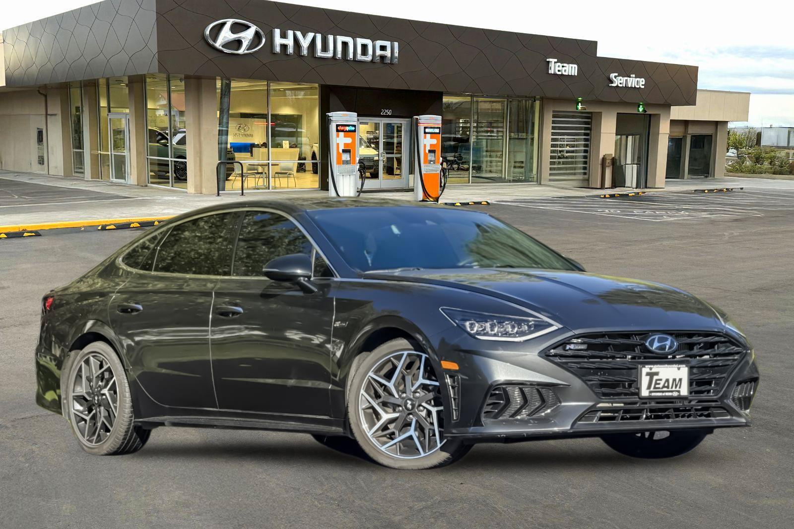 Used 2023 Hyundai Sonata N Line w/ Preferred Accessory Package FWD image 2