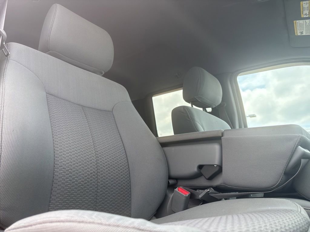 Used 2014 Ford F150 XLT w/ XLT Chrome Package RWD image 26