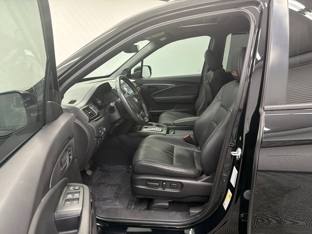Used 2023 Honda Passport TrailSport image 9