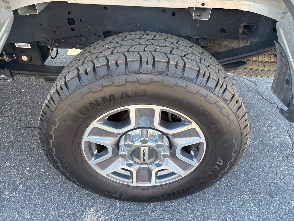 Used 2023 Ford F250 Lariat image 7