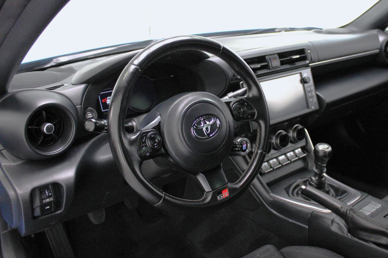 Used 2022 Toyota GR86 image 30