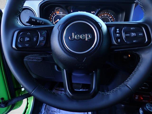 Used 2025 Jeep Wrangler Unlimited Sport AWD/4WD image 13