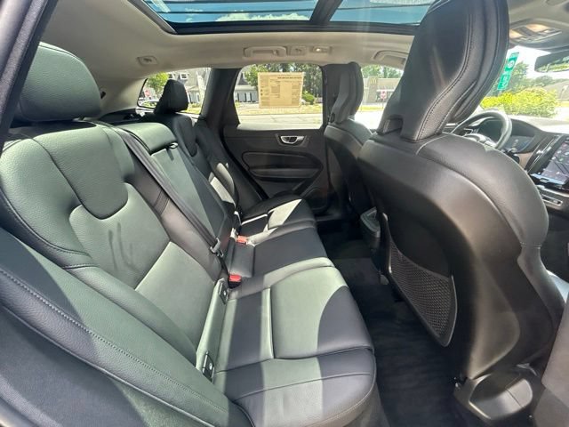 Certified 2023 Volvo XC60 B5 Plus AWD/4WD image 13