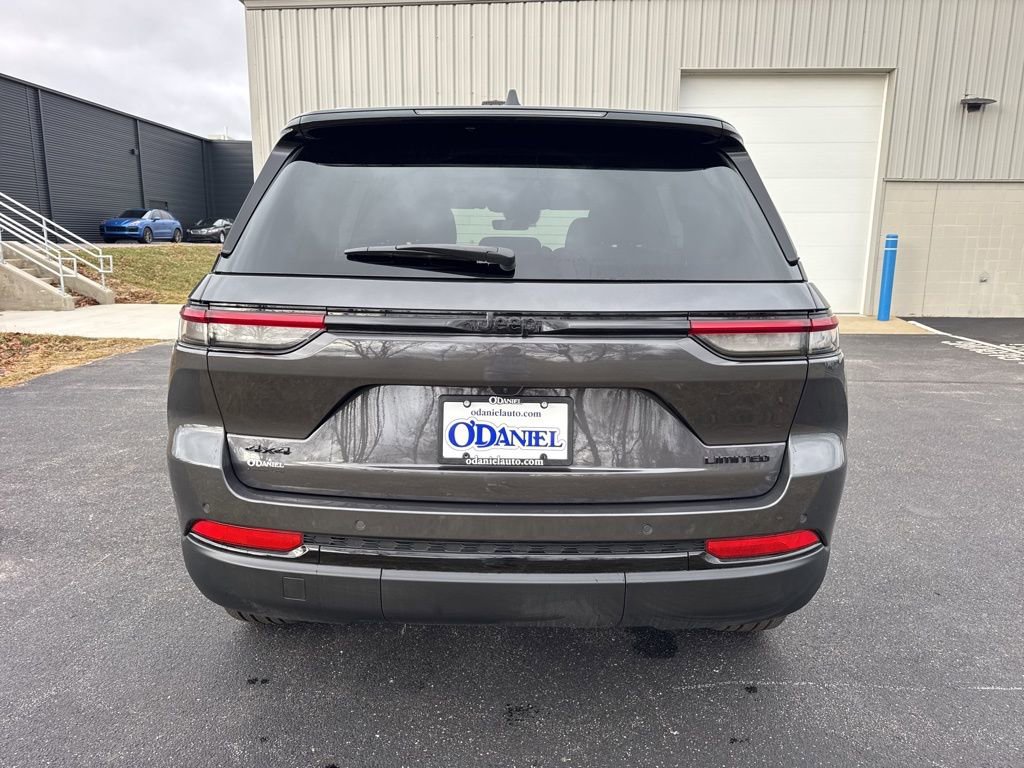 New 2025 Jeep Grand Cherokee Limited image 30