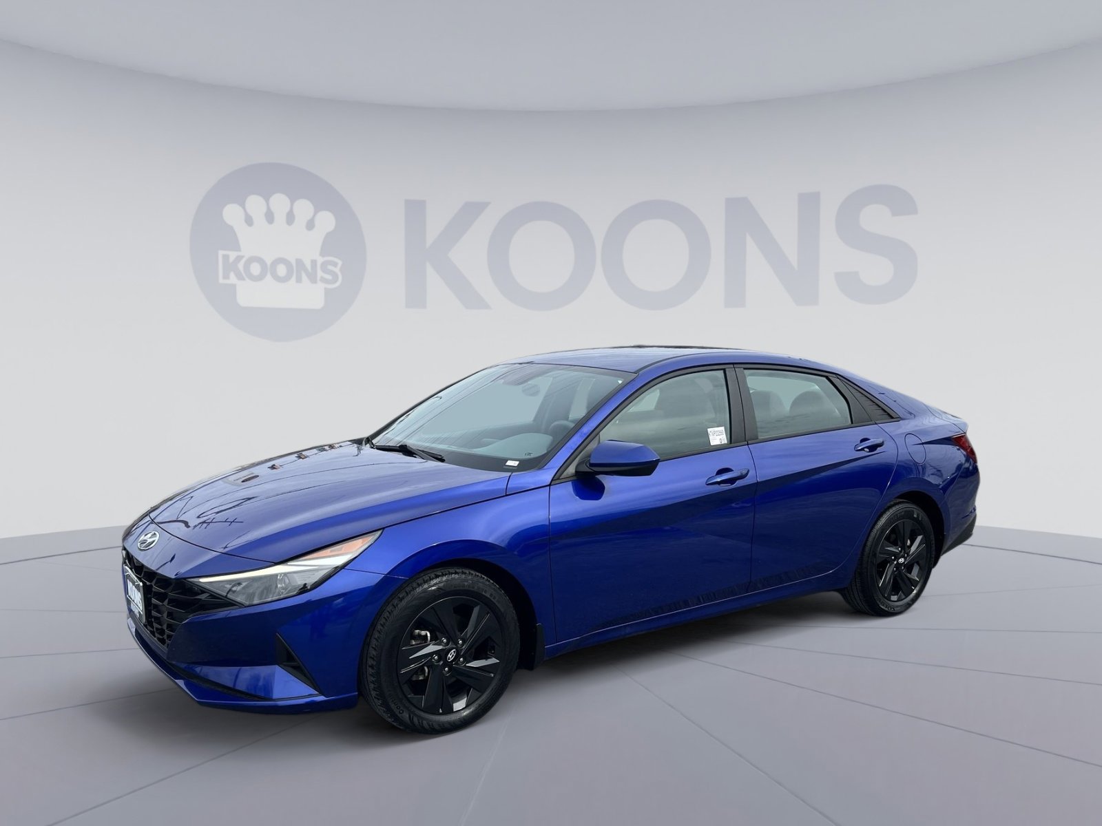 Used 2023 Hyundai Elantra SEL image 1