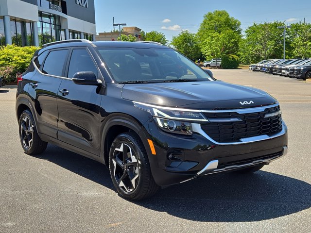 Used 2025 Kia Seltos S FWD image 3