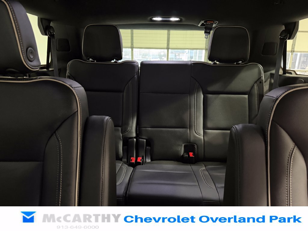 Used 2021 Chevrolet Tahoe Premier w/ Premium Package AWD/4WD image 33