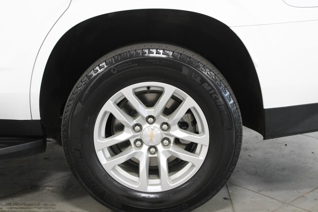 Used 2024 Chevrolet Tahoe LT RWD image 18