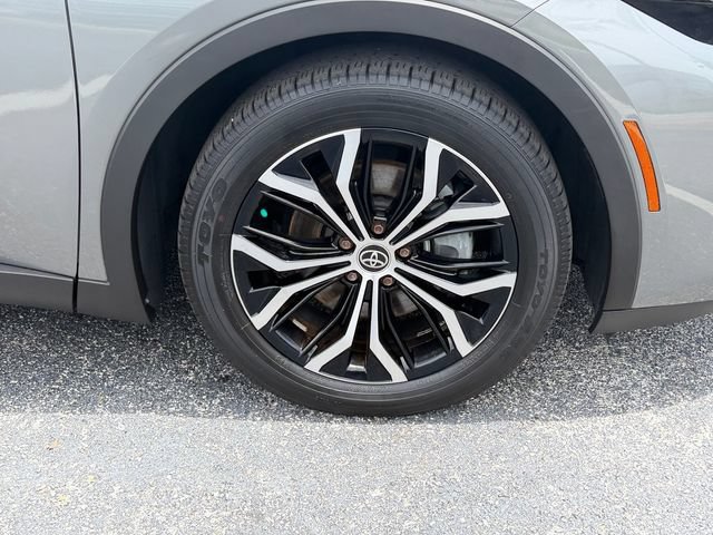 Certified 2023 Toyota Crown AWD/4WD image 9