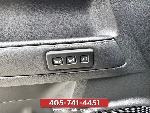 Used 2021 Toyota 4Runner Limited AWD/4WD image 23