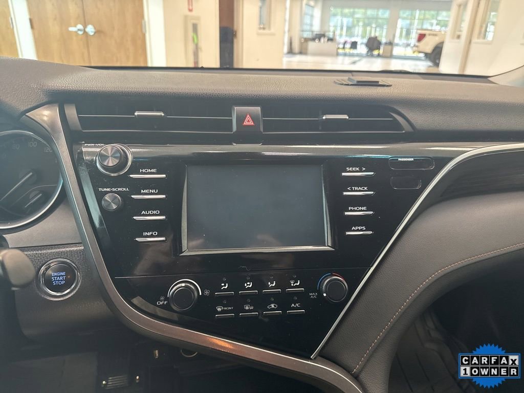 Used 2018 Toyota Camry LE w/ Convenience Package image 5