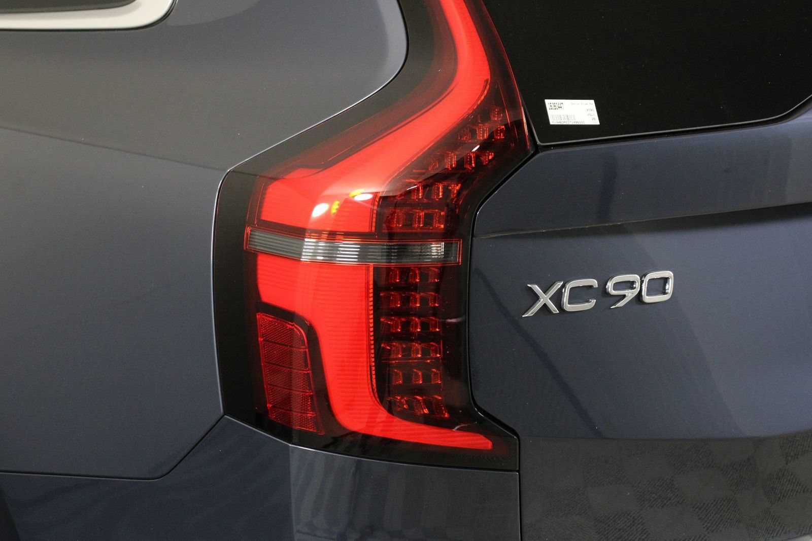 New 2026 Volvo XC90 T8 Plus AWD/4WD image 15