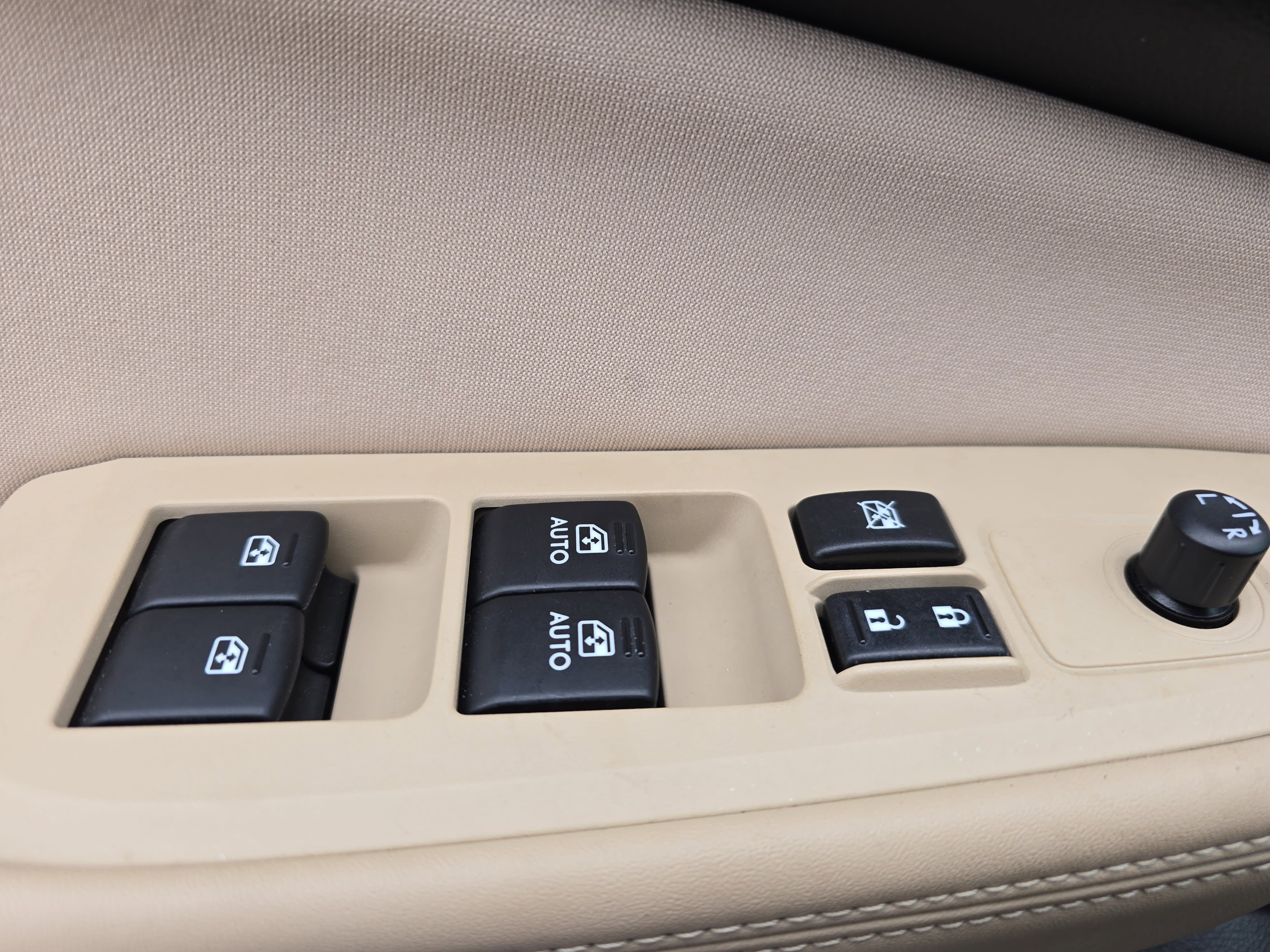 Used 2015 Subaru Legacy 2.5i Premium image 27