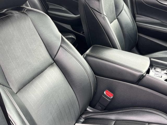 Certified 2023 Nissan Maxima SL FWD image 25