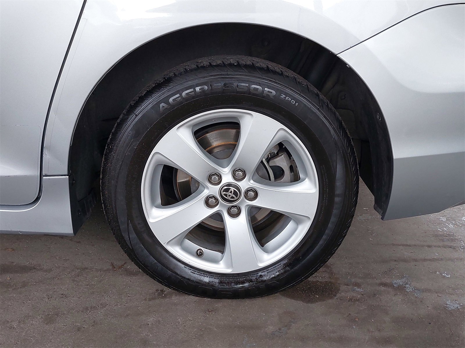 Used 2020 Toyota Sienna LE image 32