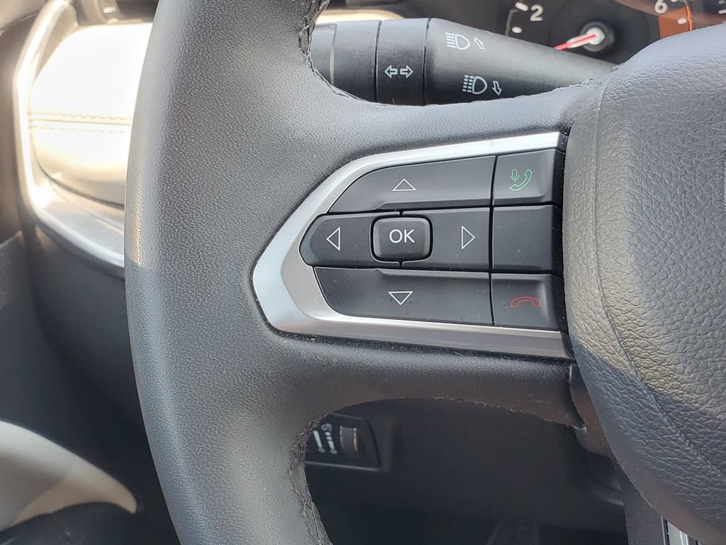 Used 2023 Jeep Compass Limited AWD/4WD image 12
