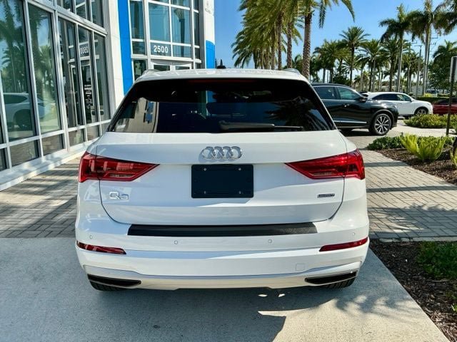 Used 2023 Audi Q3 2.0T Premium AWD/4WD image 5