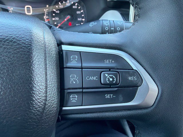 Used 2024 Jeep Compass Limited w/ Sun and Sound Group AWD/4WD image 20